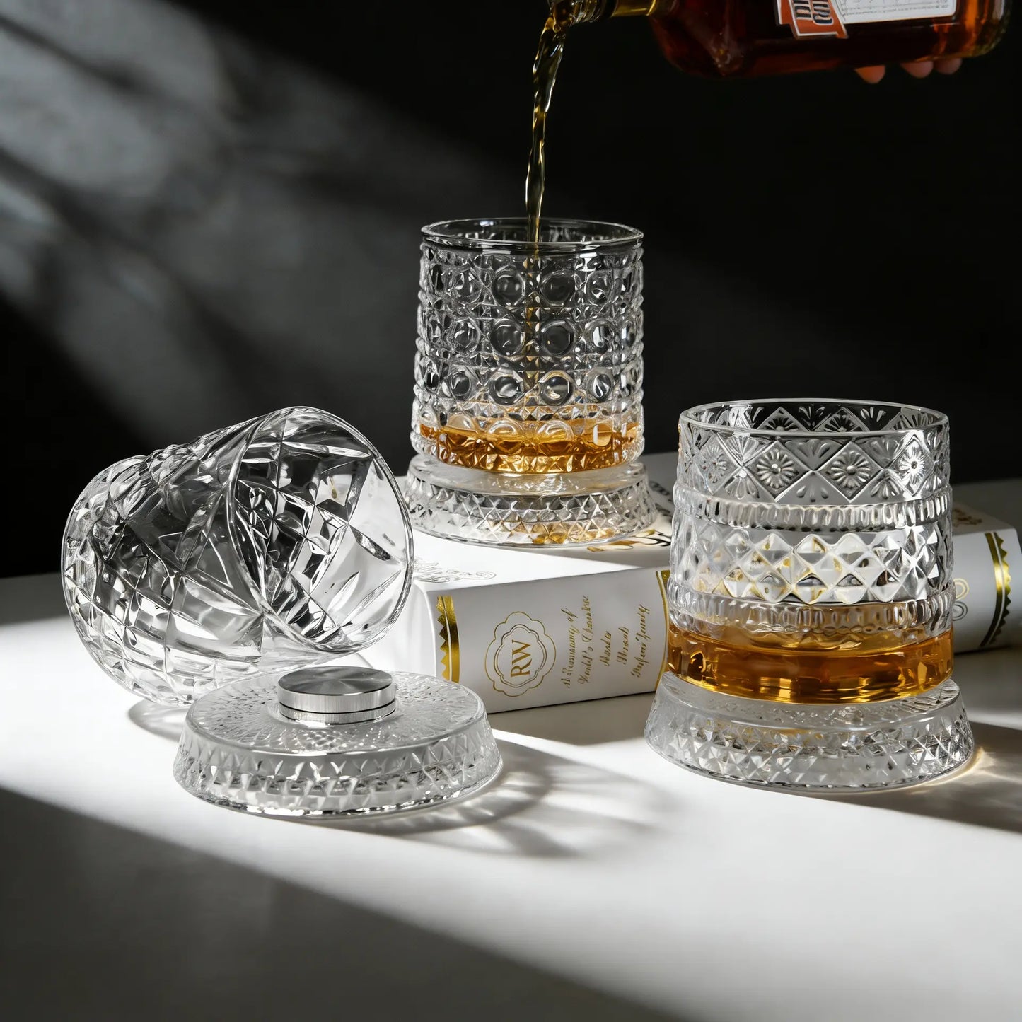 360° Spinning Crystal Whiskey Glass